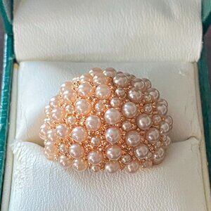 J. Crew Faux Pearl Gold Tone Dome cocktail Ring Size 6 NWOT